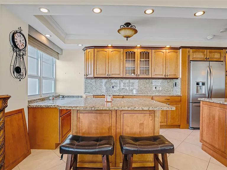 133 N Pompano Beach Blvd #501 — Photo 17