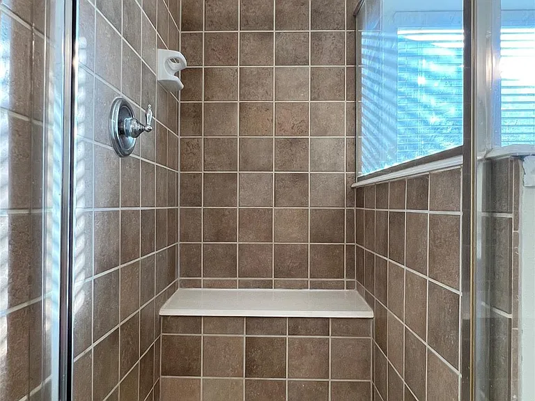 2606 Atwood Glen Ln — Photo 27
