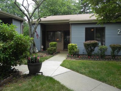 215 Medford Ct Unit D, Manalapan, NJ, 07726