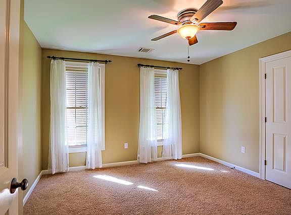 4th image of 16448 Long Lake Dr