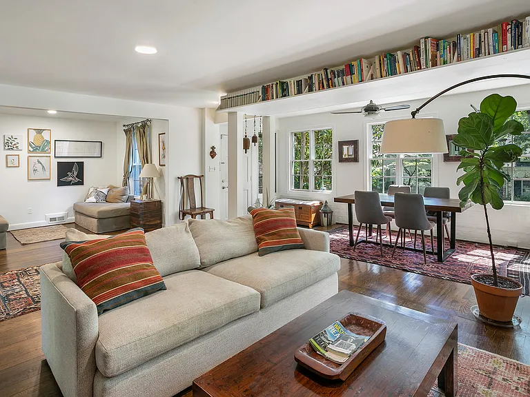 5015 Fulton St NW — Photo 3