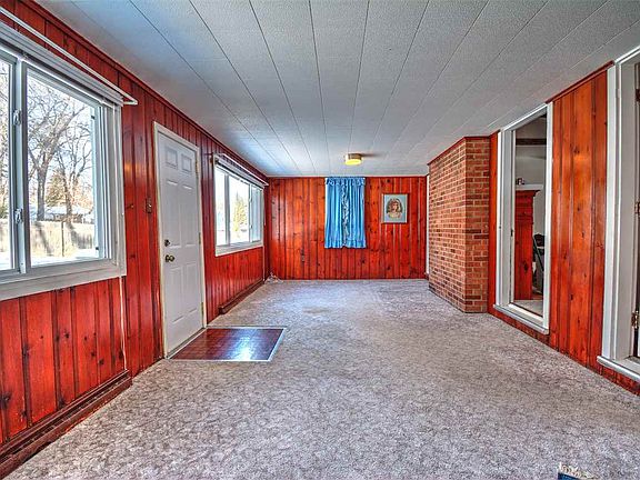 3rd image of 2324 Oakwood Ave