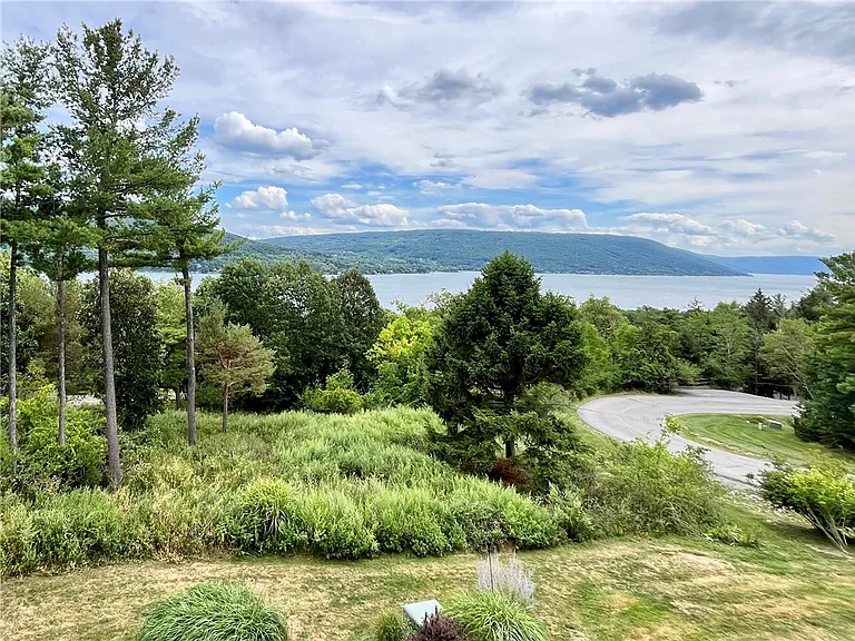 9 Harbour Ln — Photo 38