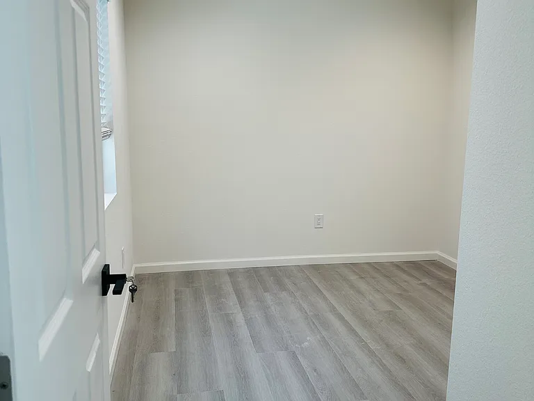 846 Harding Ave #B — Photo 7