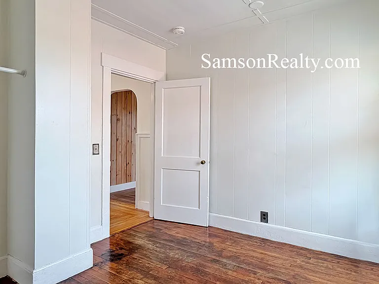 410 Thames St #2 — Photo 26