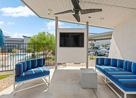 Baseline on 16 — Photo 18