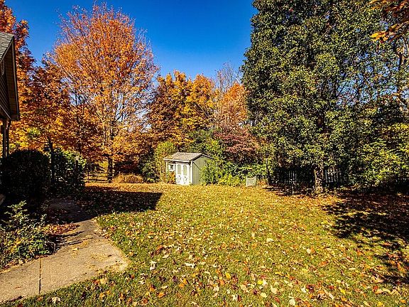 5th image of 2216 Megrue Dr Lot 282