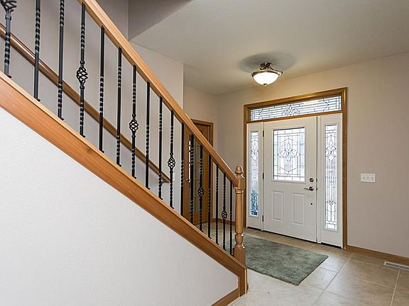 5th image of 742 Chippewa Ln