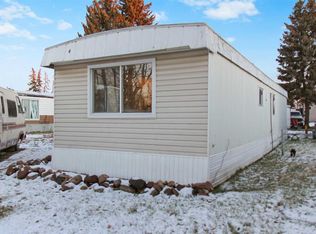 4504 41st St #4, Camrose, AB T4V4K4