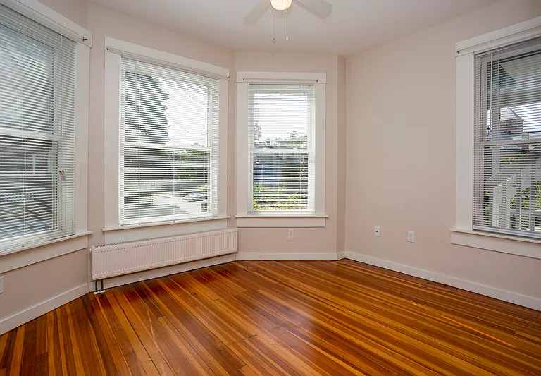 73 Maple Ave — Photo 7