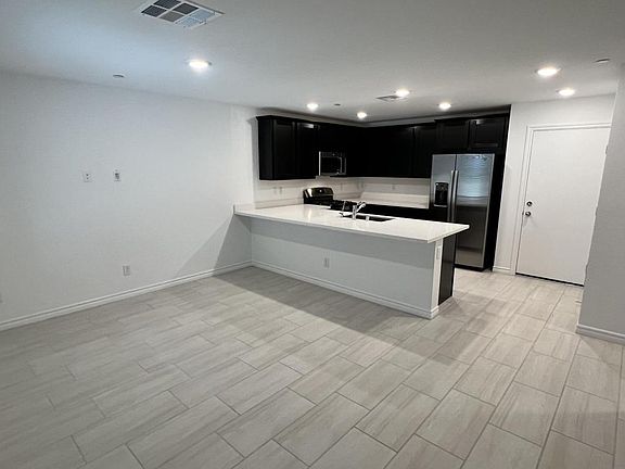 2nd image of 10718 Norfolk View Ct