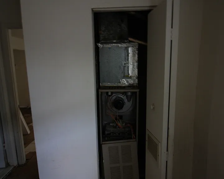810 Nat Ct — Photo 6