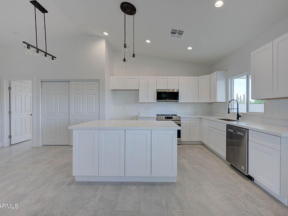 4th image of 5857 E FOX HOLLOW Lane