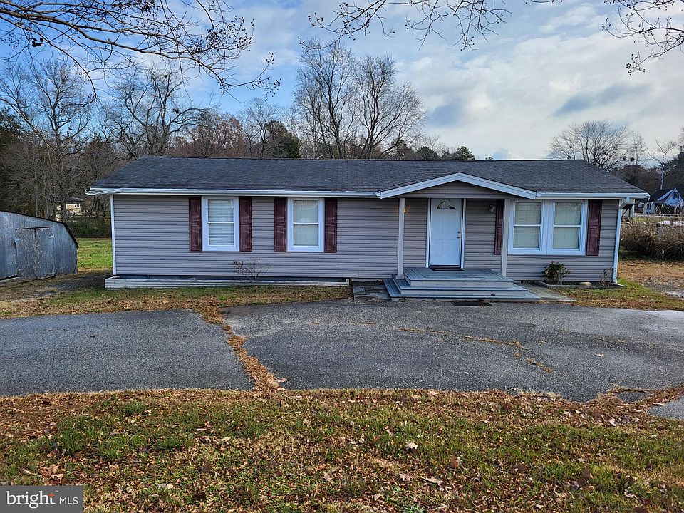 2nd image of 21750 Chancellors Run Rd
