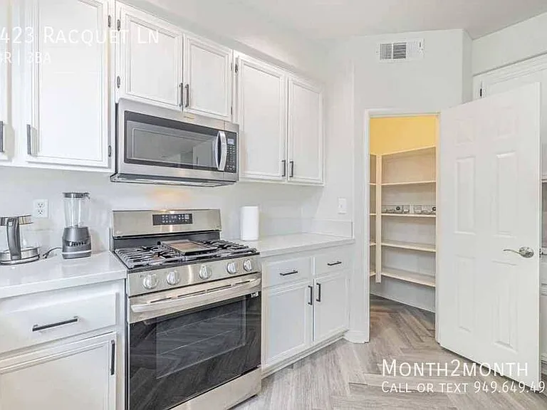 3423 Racquet Ln — Photo 10
