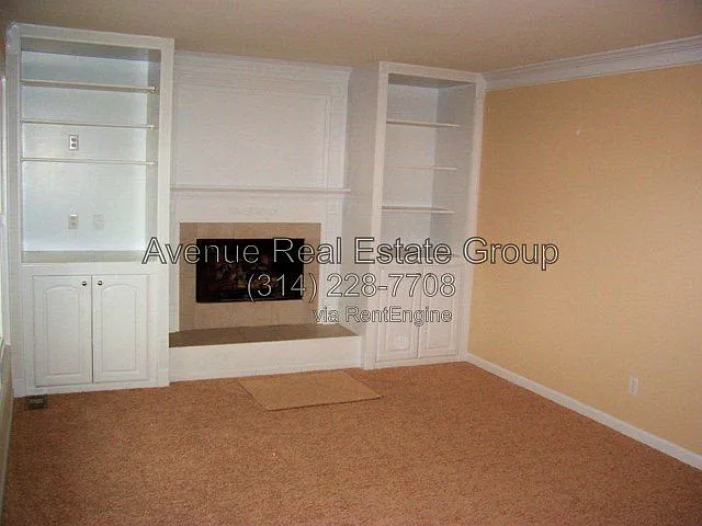 4 bed, 2.0 bath, 1064 sqft, $1,995 — Photo 2