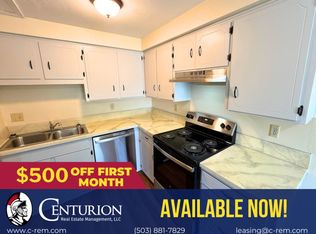 22 Kari Pl, Lebanon, OR 97355