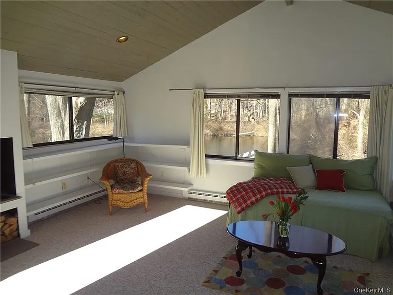 10A Clearwater Ln — Photo 6