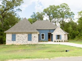 1025 Voss Rd, Stonewall, LA 71078