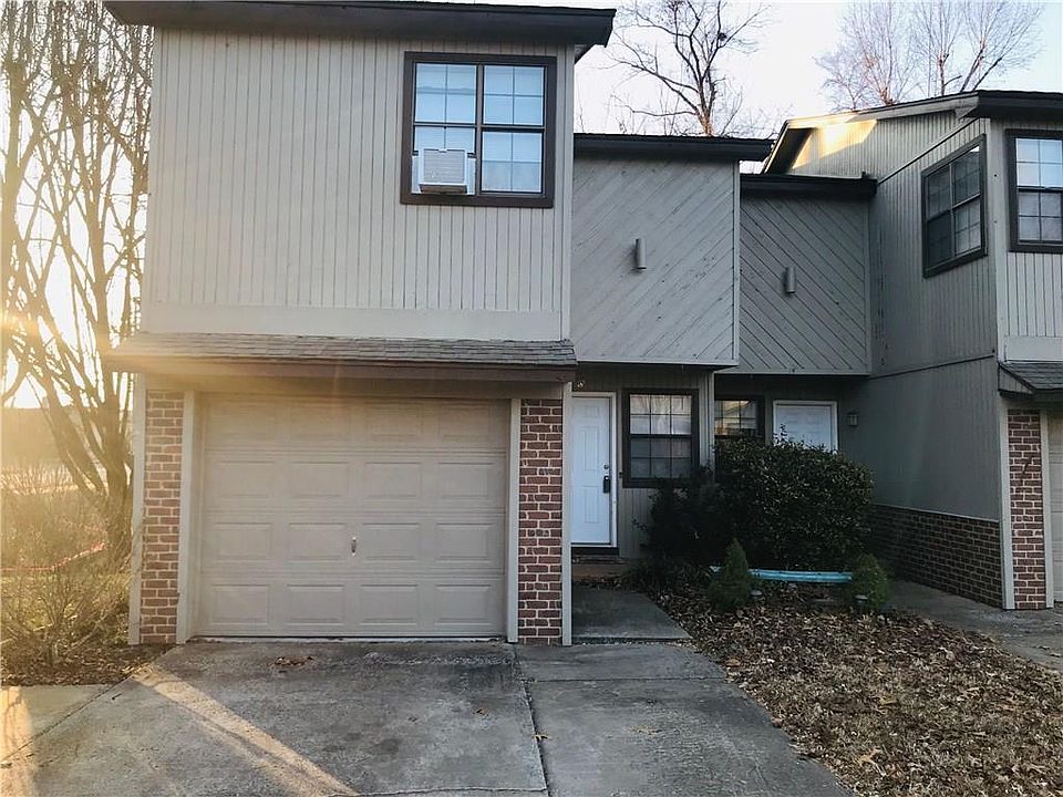 1st image of 714 Tiger Blvd APT A
