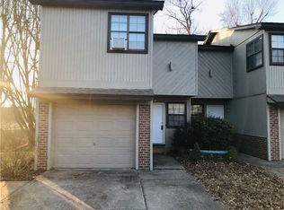 714 Tiger Blvd APT A, Bentonville, AR 72712