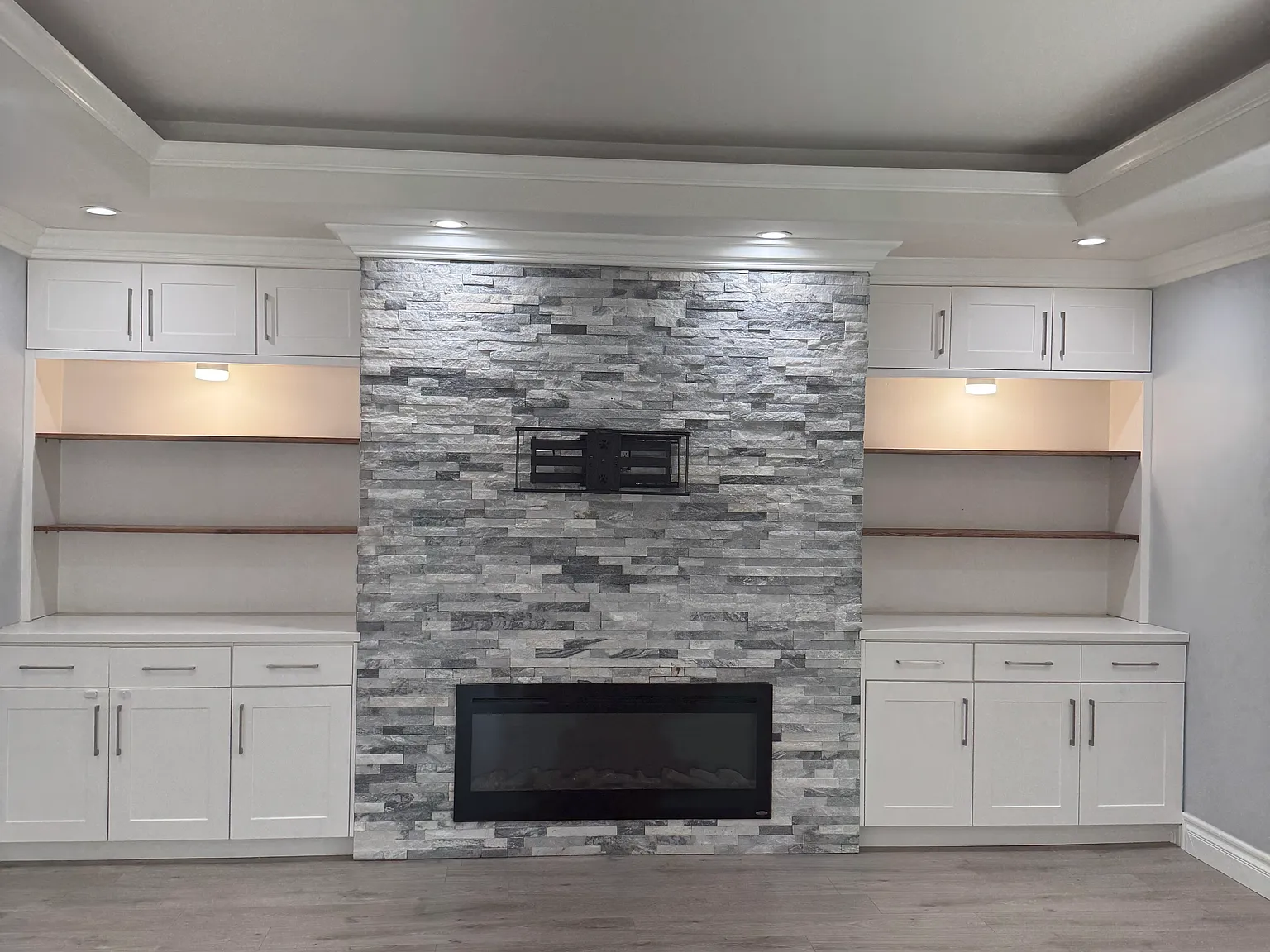 3 bed, 2000 sqft, $4,500 — Photo 2