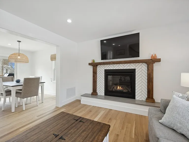 498 Springs Fireplace Rd — Photo 11