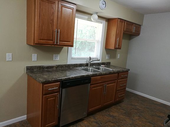 4th image of 2306 Delcy Dr
