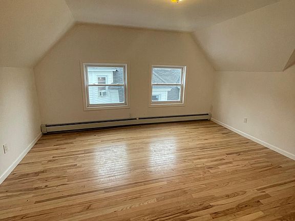 5th image of 16 Dudley Pl
