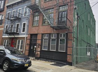 196 Morgan St FLOOR 3, Jersey City, NJ 07302