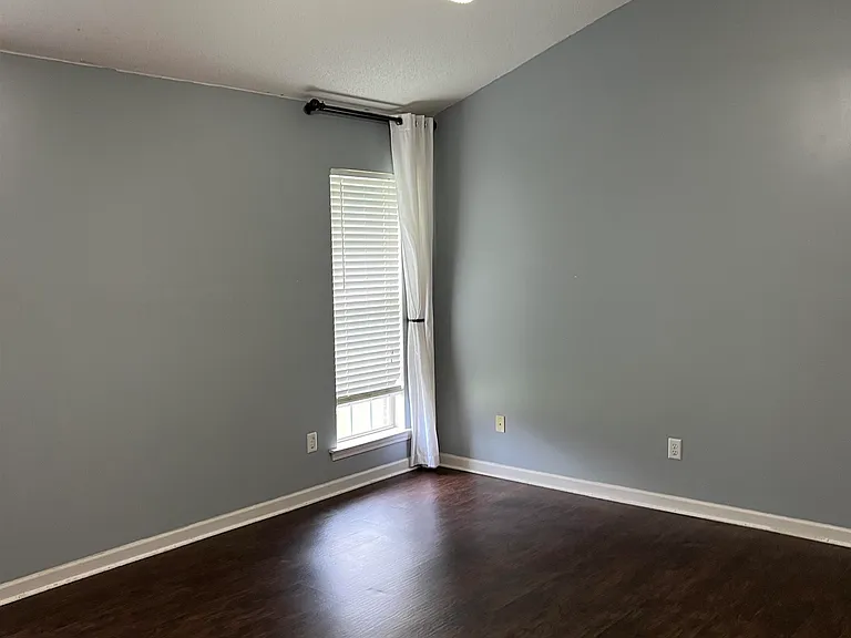 9837 Oldham Dr — Photo 5