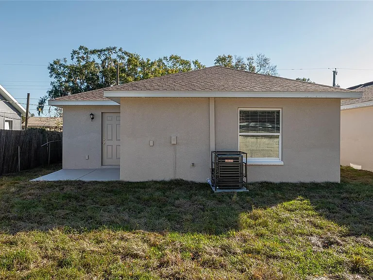 509 Pear St — Photo 16