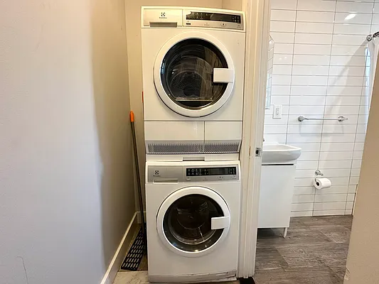 Rented by Bruma Realty LLC | media 3