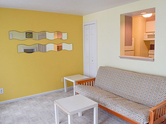 3rd image of 875 NW Beach Dr
