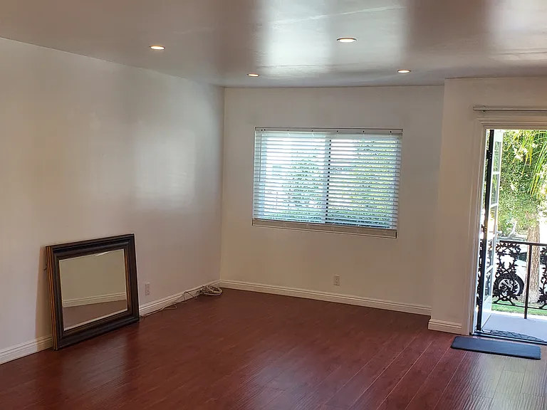 312 N Louise St #108 — Photo 43
