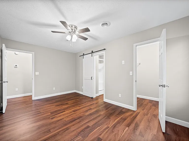 987 Stateline Rd — Photo 15
