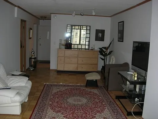 Rented by City Connections Realty | media 20