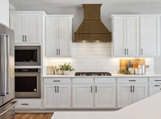 915 Foxglove Ter, Waconia, MN 55387