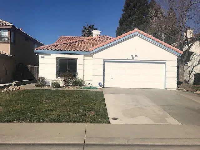 5037 Felicia Way photo 1