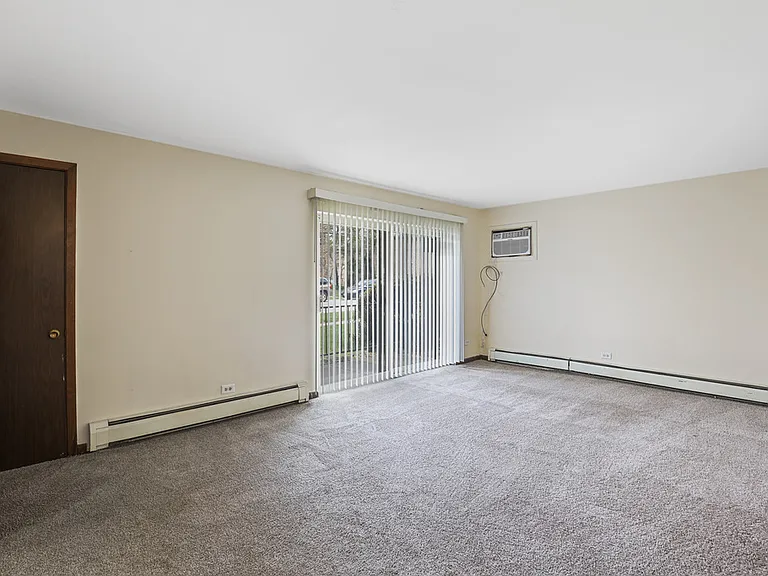 668 Clyde Ave — Photo 9
