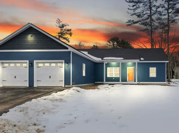 19 Forest Glen Lane, Topsham, ME 04086