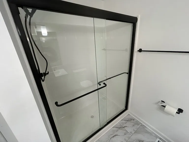 Municipal water supply ensures that the water pressure is strong in the showers and throughout the house.