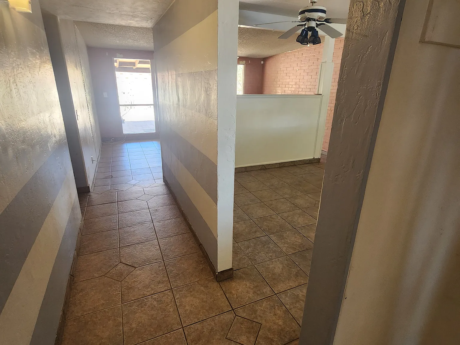 3 bed, 1204 sqft, $1,795 — Photo 3