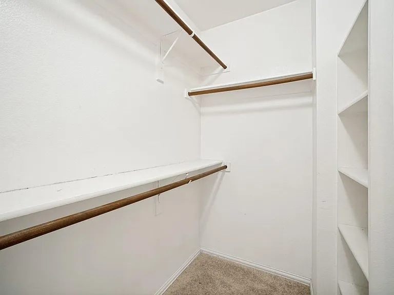 2737 Lynx Ln — Photo 18