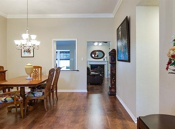 3rd image of 1803 Autumndale Dr