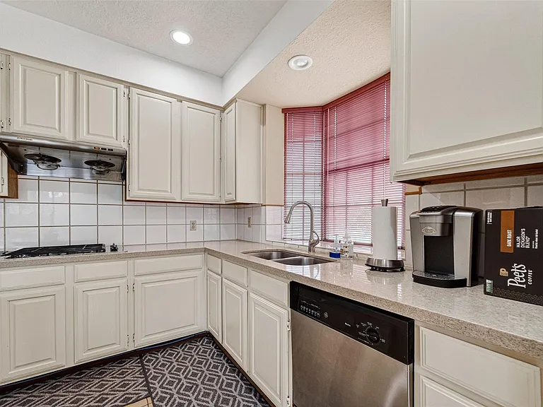 811 Colony Glen Ct — Photo 13