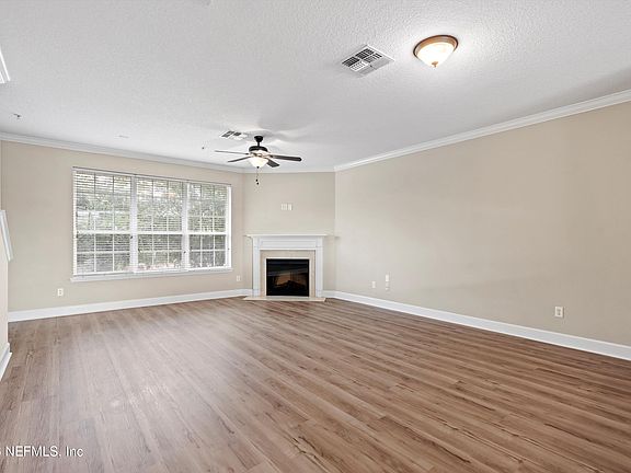 5th image of 4368 Ellipse Dr