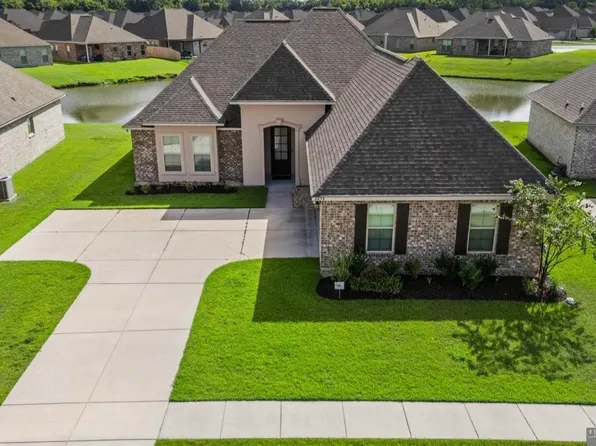 6458 Soaring Dr, Gonzales, LA 70737
