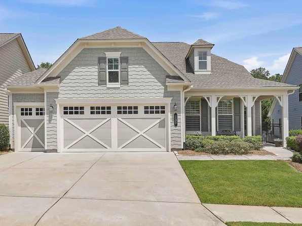 137 Mulberry Ct, Peachtree City, GA 30269