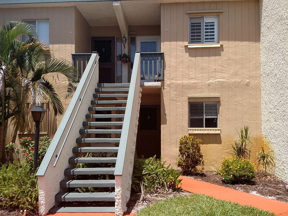 Home For Sale In Beacon 21